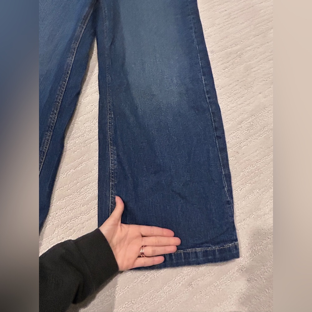 GAP Stride High Rise Wide Leg Jeans in a dark wash denim Size 29 Petite - Picture 7 of 12